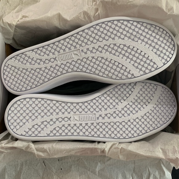 Puma Low Top Sneakers - Picture 4 of 7